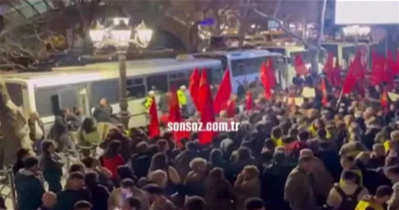 В Турции учителя вышли на массовые протесты после нападения в школе