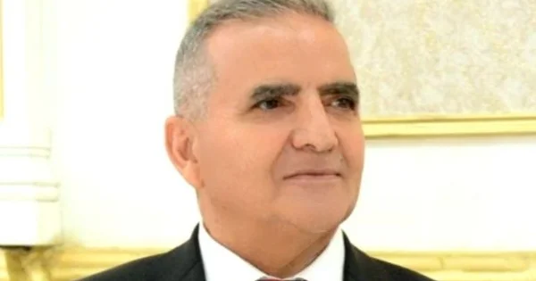 SSRİ bayrağı qalmaqalı davam edir Yeni sədr istefa verdi (FOTO)