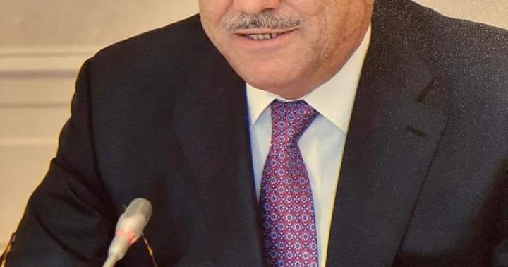 Deputat İmamverdi İsmayılov spikerin gözünə girir , yoxsa fitrəti zaydır ?