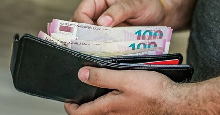 Azərbaycanda 4 nəfərlik ailə bu qədər pulla dolana bilər RƏQƏM