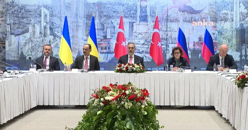 İndiki şəraitdə Ukrayna sülhə getməsə... Putin Zelenski görüşü Trampın iştirakı ilə keçirilə bilər