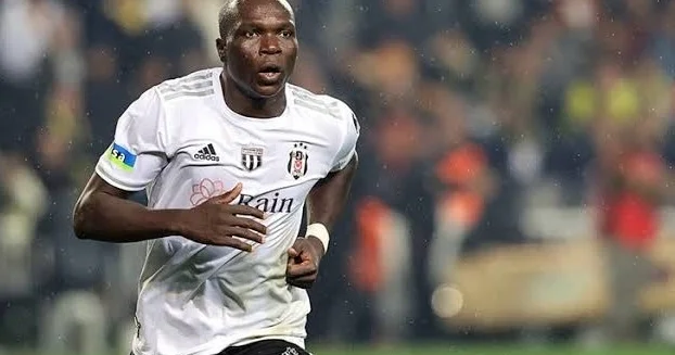 Tanınmış hücumçu “Qarabağ” və “Neftçi”nin transfer siyahısında VİDEO