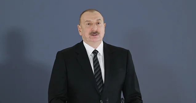 İlham Əliyev Tiranada Zirvə toplantısında iştirak edir