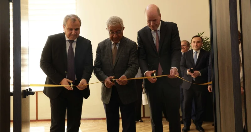 BDU nun Faydalı qazıntılar muzeyinin təmirdən sonra açılışı oldu FOTOLAR