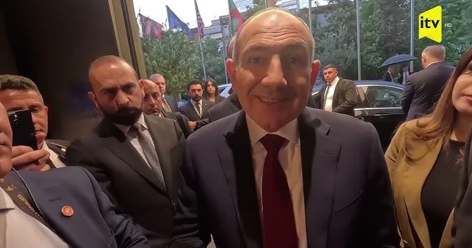 Paşinyanın Tiranada qeyri adi sərgüzəştləri