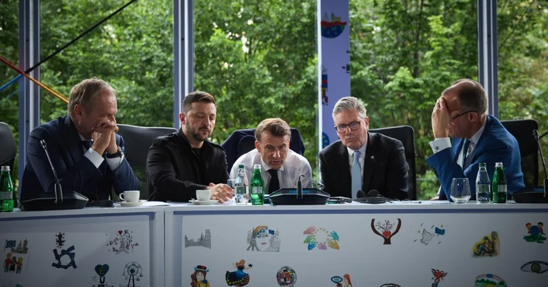 Британия, Франция и Германия назвали неприемлемыми требования Путина на переговорах в Стамбуле