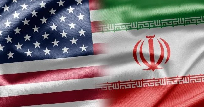 Иран впервые вынужден вести переговоры под угрозой применения силы США