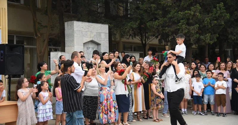 "Son zəng" geyimi ilə bağlı məktəbələrə təlimat verilib Agentlik
