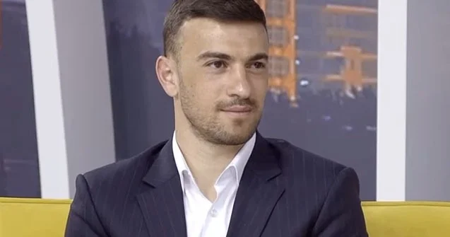 Atası Qaranın soyadını niyə dəyişdirib? Video