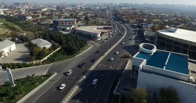 В Баку на проспекте Бабека будет частично ограничено движение автомобилей