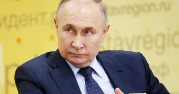 Zelenski ilə görüşdən imtina etməsi Putinin mövqeyini daha da zəiflətdi