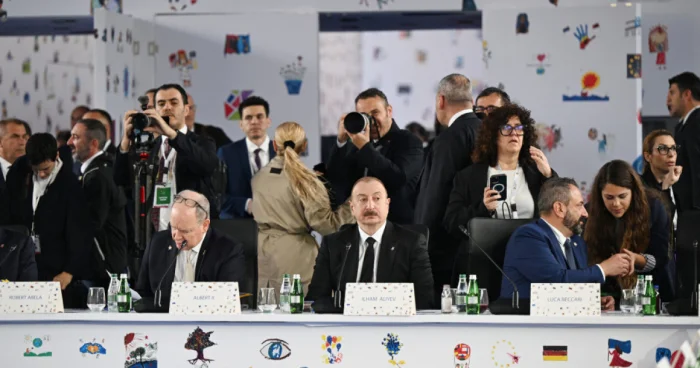 Azərbaycan lideri Avropa Siyasi Birliyinin plenar sessiyasında iştirak edib YENİLƏNİB