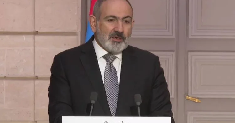 Paşinyan konustitusiyanı dəyişəcək