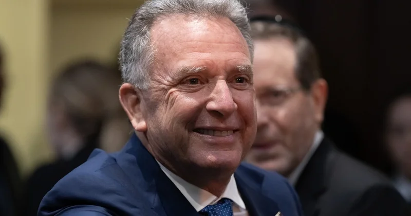 Trampın xüsusi nümayəndəsindən etiraf: Beynəlxalq münaqişələr barədə sənədli filmlərdən öyrənmişəm