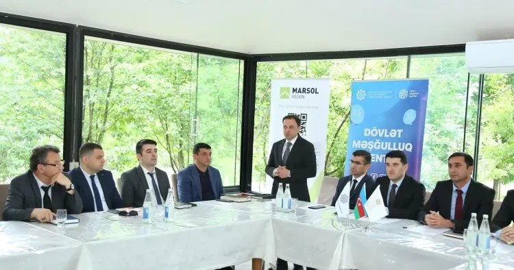 “Azərişıq” ASC KOBİA nın sahibkarlarla keçirdiyi görüşdə iştirak etdi FOTO