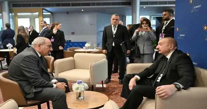 Bir görüşün psixoloji mesajı: İlham Əliyevin dominantlığı və Paşinyanın gərginliyi
