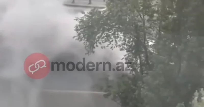Bakıda avtobus tüstülədi VİDEO
