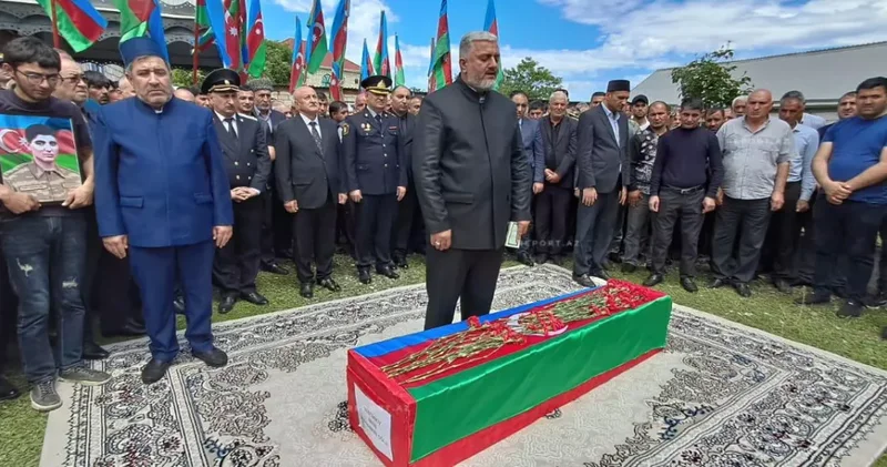 В Агджабединском районе простились с шехидом Миришем Рустамовым ФОТО