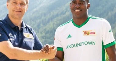 Futbolçu koma vəziyyətindən çıxdı