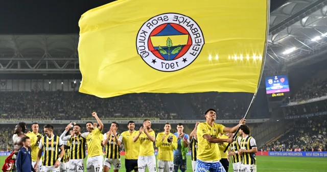“Fənərbağça” daha bir futbolçu ilə müqaviləni yeniləyib Açıqlama