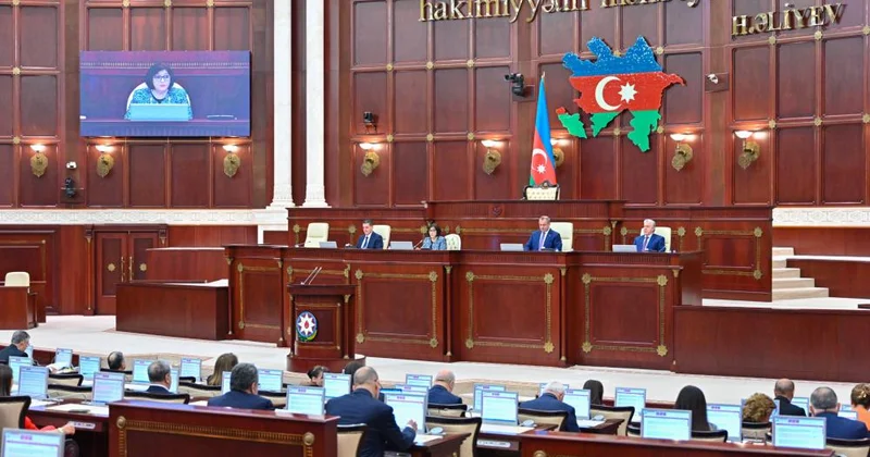 Milli Məclisdə həkimlərin sertifikasiyası ilə bağlı təklif