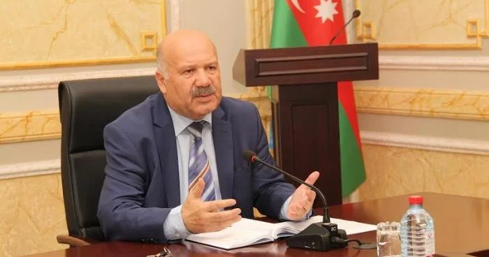 “Beş min manat maaş alıram, oradan nə qənaət edib maşın ala bilərəm?” Səyyad Aran