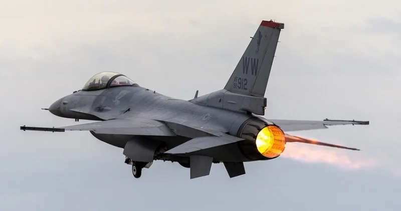 Ukraynaya məxsus F 16 ilə əlaqə kəsilib