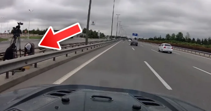 Bakıda yol kənarlarına quraşdırılan bu kameralar kimi çəkir? RƏSMİ AÇIQLAMA VİDEO