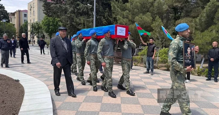 В Сумгайыте прощаются с шехидом, считавшимся пропавшим без вести в Первой Карабахской войне