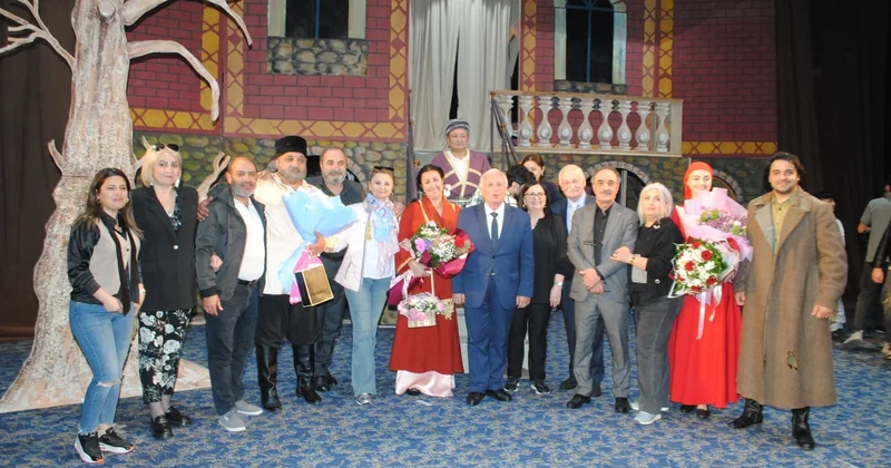 Sənətkarın şərəfinə keçirilən möhtəşəm tədbir FOTOLAR