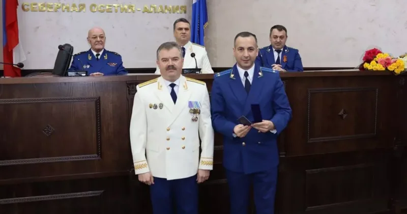 В РФ прокурор Авакян получил срок за изнасилование подчиненной