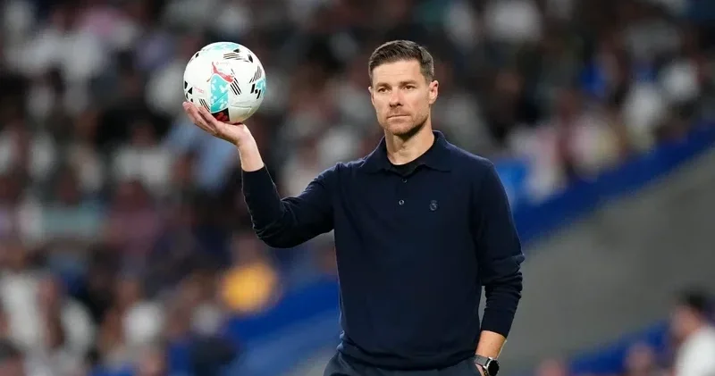 Xabi Alonso Çelsi futbol klubuna rəhbərlik edəcək