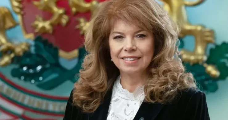 İliyana Yotova Azərbaycana səfər Liderlər Sammitində iştirak etmək üçün