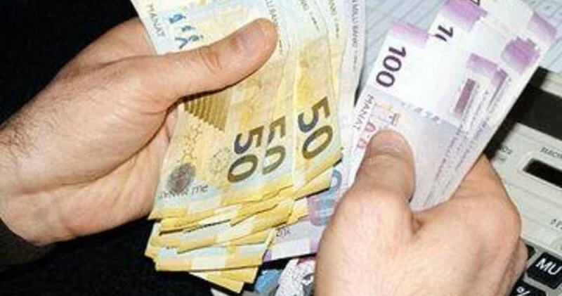В Азербайджане рассматривают возможность повышения минимальной зарплаты