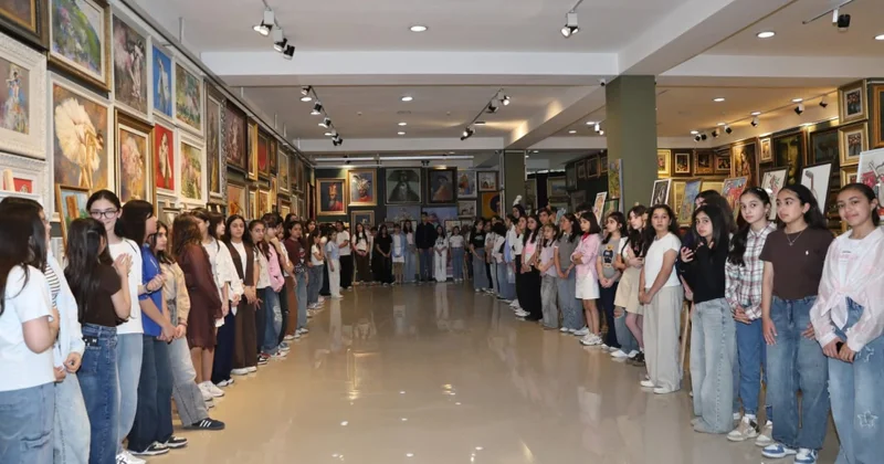 “Azərbaycanım” festivalı çərçivəsində müsabiqəyə 1200 dək əsər təqdim edilib