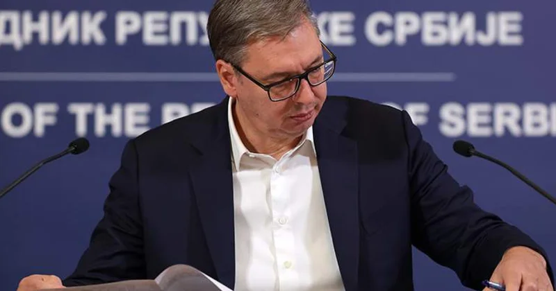 У Вучича интенсивная внешнеполитическая деятельность : сначала в Азербайджан, потом в Китай