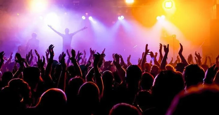 Konsert və tədbirlərdə yeni QAYDA Ayrı seçkilik, yoxsa təhlükəsizlik?
