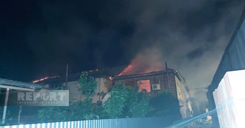 В Ширване произошел пожар в жилом доме