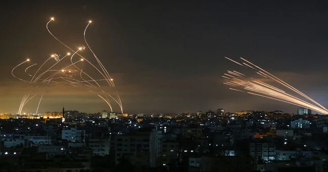 İranın İsrailə vurduğu zərbədən sonra ölənlər və onlarla yaralı var “The Times of Israel”