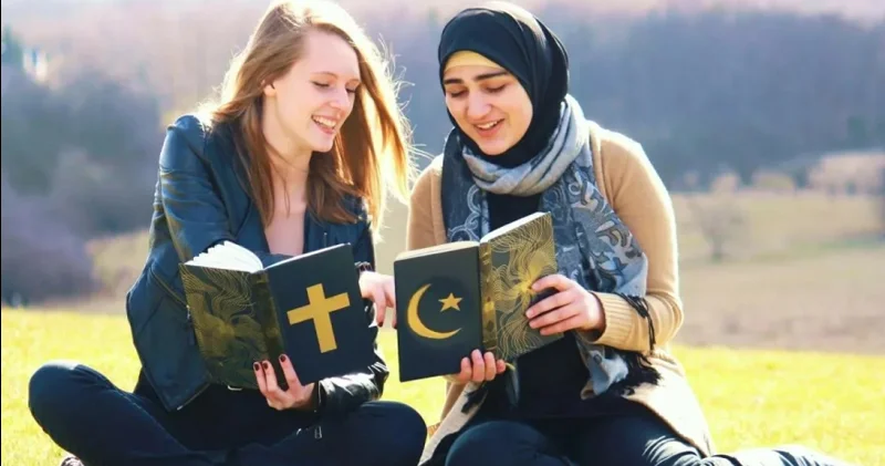 Dinlərin dünyadakı payı: Müsəlmanlar artır, xristianlar azalır, dinsizlər isə...
