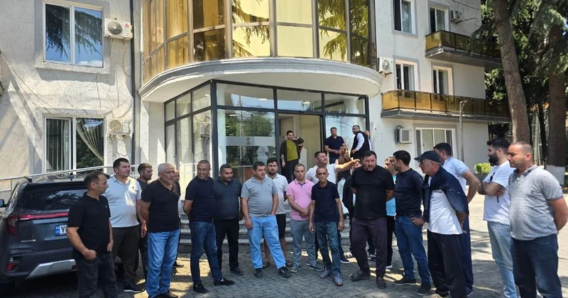 Marneulidə bir qrup kənd sakini etiraz aksiyası keçirir FOTOLAR