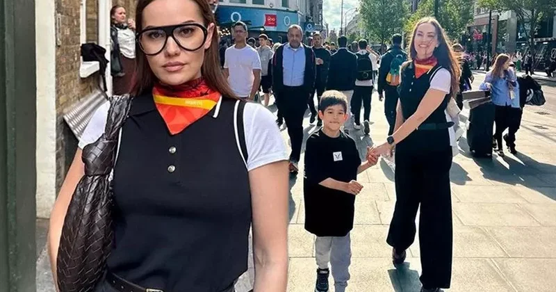 Fahriye Evcenin London pozaları gündəmə BOMBA KİMİ OTURDU FOTO