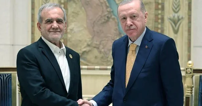 Ərdoğan Pezeşkian ilə görüşdü