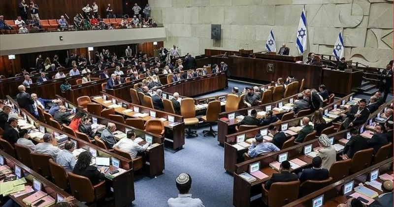 İran hücumu qorxusu: Knessetin iclası bunkerə keçirildi