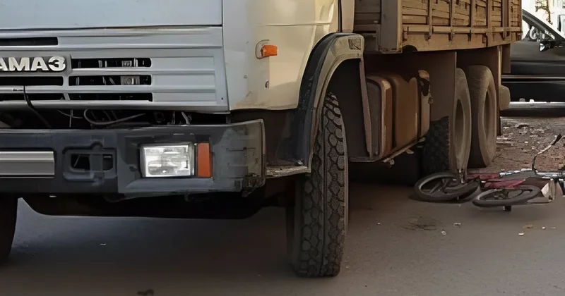 В Азербайджане грузовик переехал пятилетнего ребенка