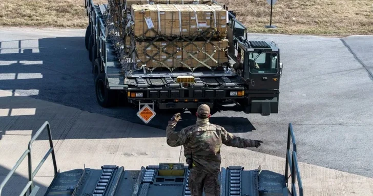 Оружейный кризис Украины: конец американской военной помощи и поиск альтернатив