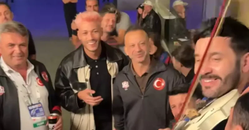 Türk aktyorlardan bizimkilərlə ifa