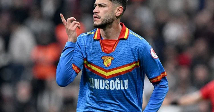 Türkiyə klubu Sportinq dən 20 milyon avro tələb edir