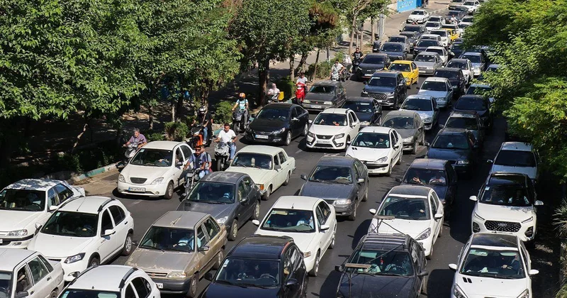 İsrailin hücumları intensivləşir Tehran sakinləri bölgəni tərk edir + VİDEO