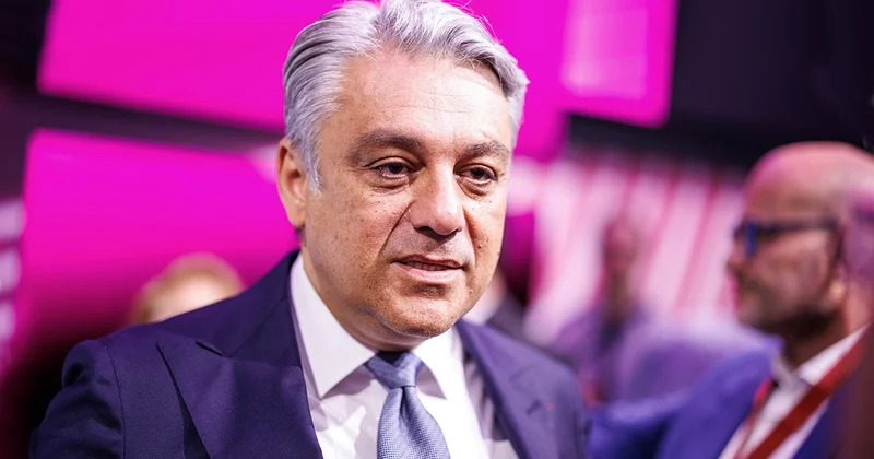 Renault islahatçısını itirdi: Luka De Meo istefa verdi